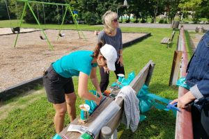 GlenGardner NJ Women Preparing Ribbons