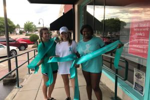 Longview TX Girls Holding Ribbons